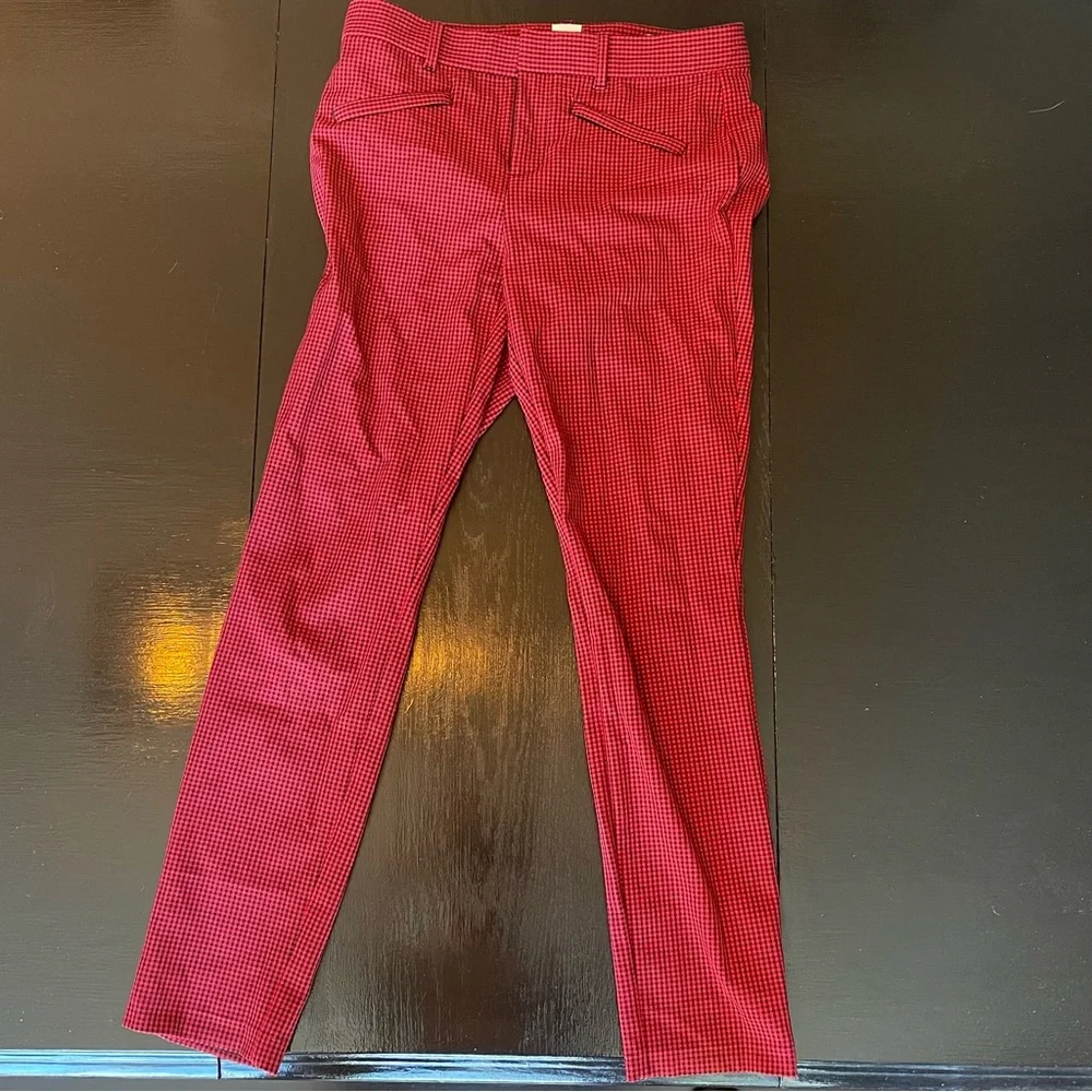 GAP Size 4 Black and Red Checkered Skinny Pants